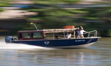 Cu Chi Tunnel Tour by Luxury Speed Boat from Saigon River